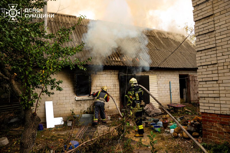 Сумські рятувальники двічі ліквідовували пожежі в житловому секторі