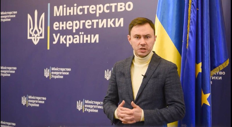 Україна планує запровадити навчальні програми з кліматично нейтральних технологій в енергетиці – Микола Колісник на Rebuild Ukraine 2024